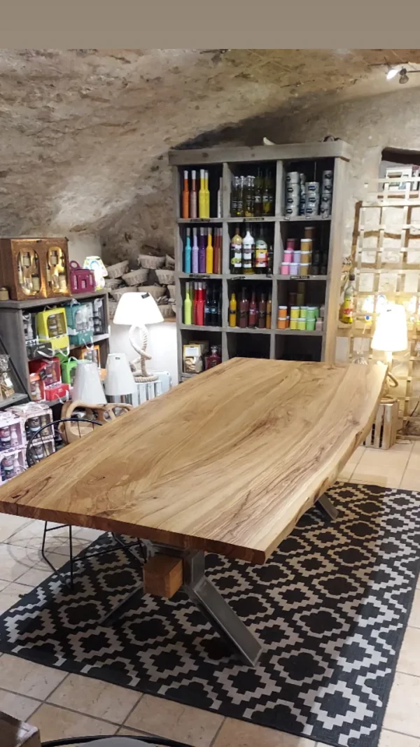 TABLE BOIS D'OLIVIER 2M42/1M20 PIÈCE UNIQUE DISPONIBLE EN BOUTIQUE